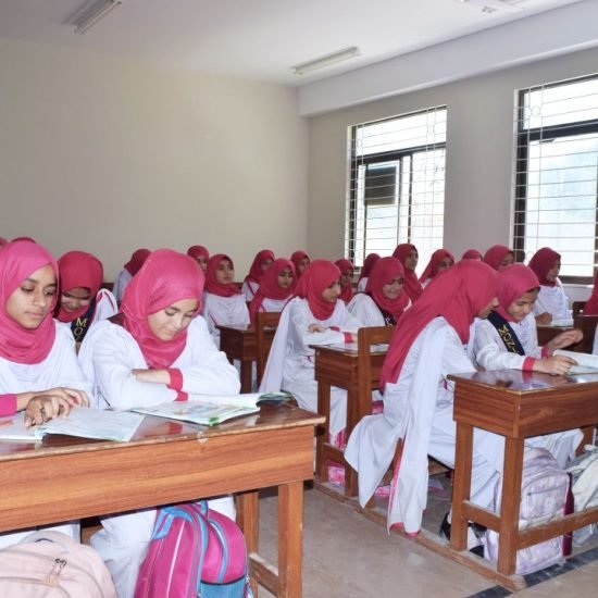 Iqbal Complex (Girls High School) dsc 0515