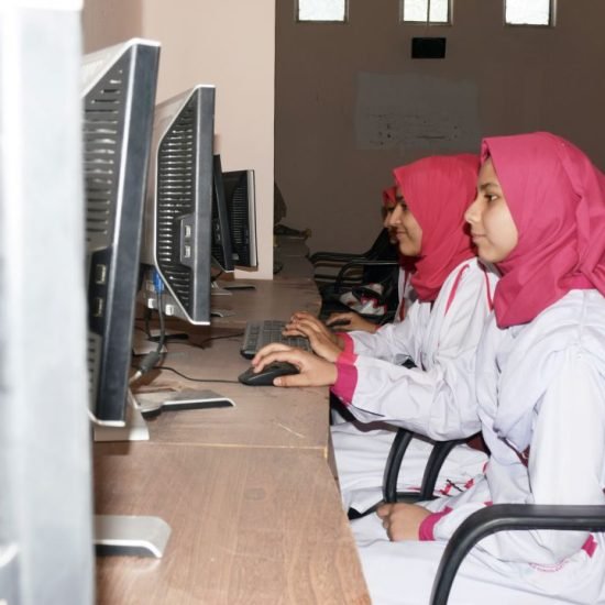 Iqbal Complex (Girls High School) dsc 0525